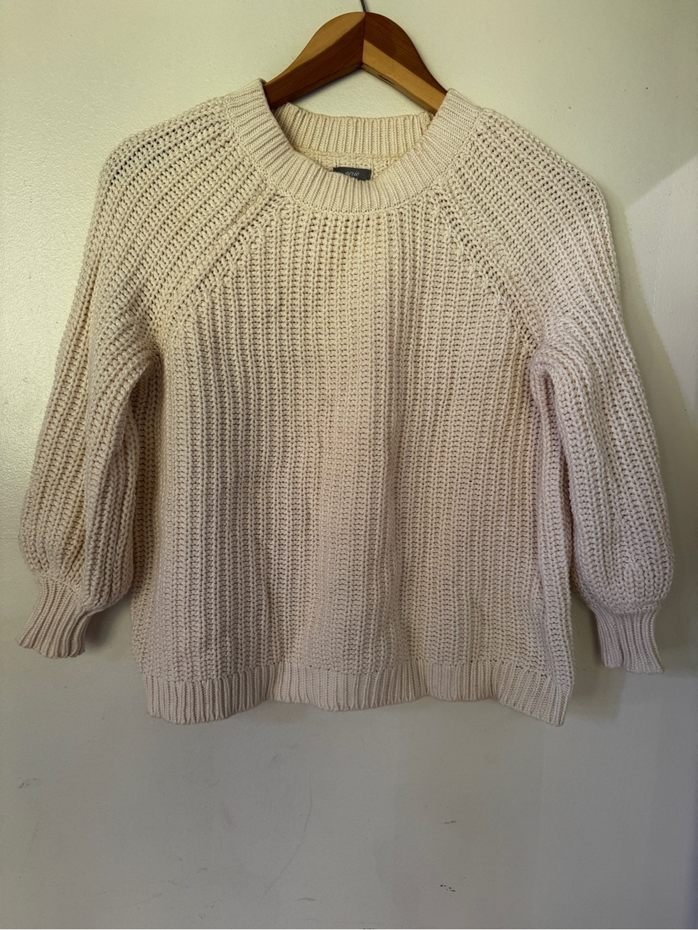 AEO Cream Chunky Knit Women's Sweater - Cozy Ribbed Crewneck